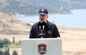 Ακάρ: Υποκρισία να κατηγορεί η Ελλάδα την Τουρκία για επεκτατισμό