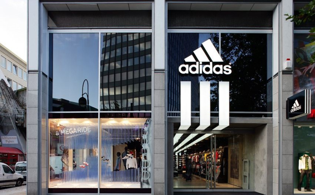Adidas: Θεαματική αύξηση εσόδων κατά 19% στο δ’ τρίμηνο