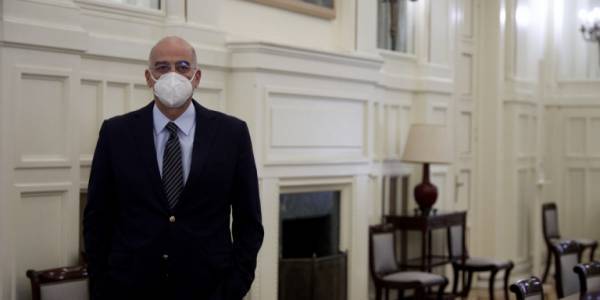 Ο Δένδιας ενημερώνει τους εκπροσώπους των κοινοβουλευτικών κομμάτων- Η ατζέντα