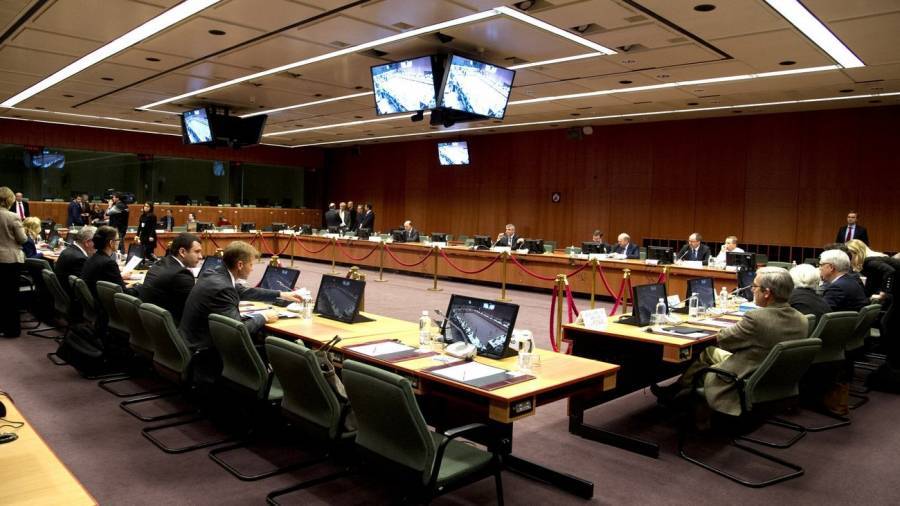 Σε έκτακτο Eurogroup τον Νοέμβριο, η απόφαση για συντάξεις