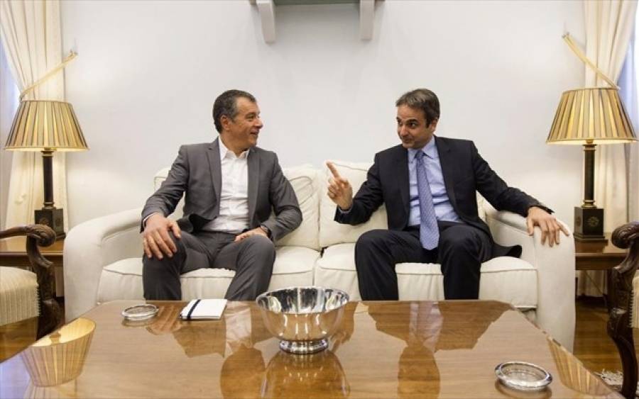 Ο Θεοδωράκης τρολάρει ΣΥΡΙΖΑ: «ζήτησα από τον Κυριάκο πάρκινγκ και λάδι»