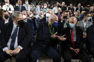 Το «όλον ΠαΣοΚ» ήταν παρόν στο συνέδριο και αναμένεται η συνέχεια