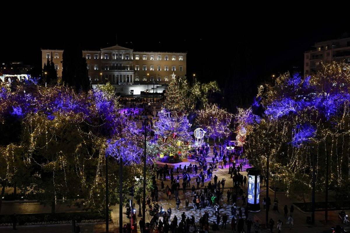 Εορταστική περίοδος: Χαμηλοί τζίροι, παρά την αυξημένη κινητικότητα