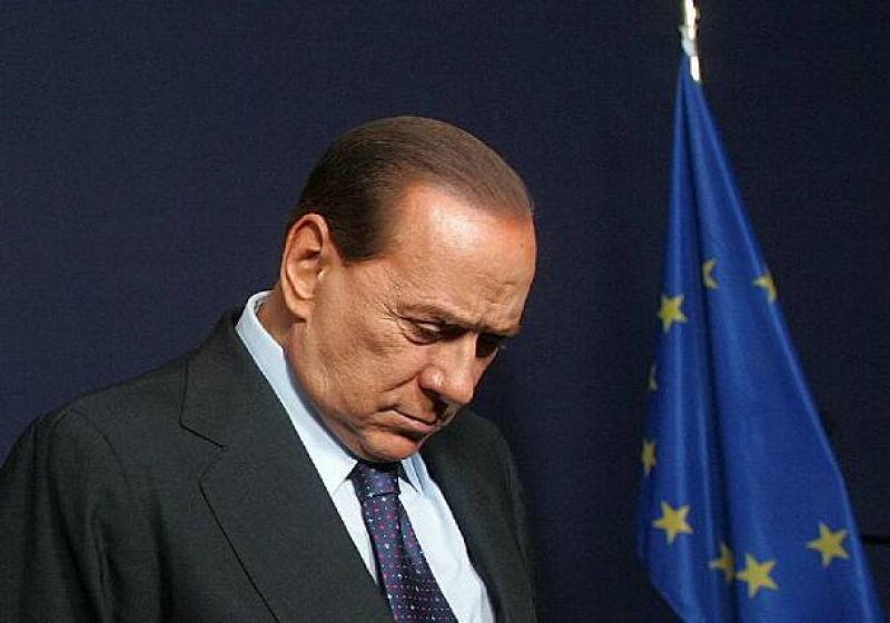 Ο Μπερλουσκόνι πούλησε τη Μίλαν σε Κινέζους