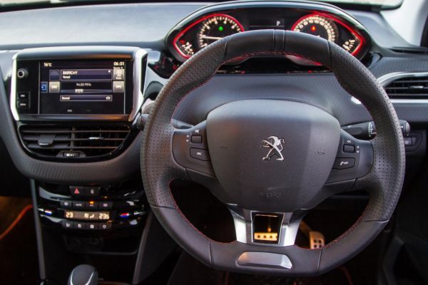 Peugeot: Αύξηση 42% στα έσοδα στο α&#039; τρίμηνο