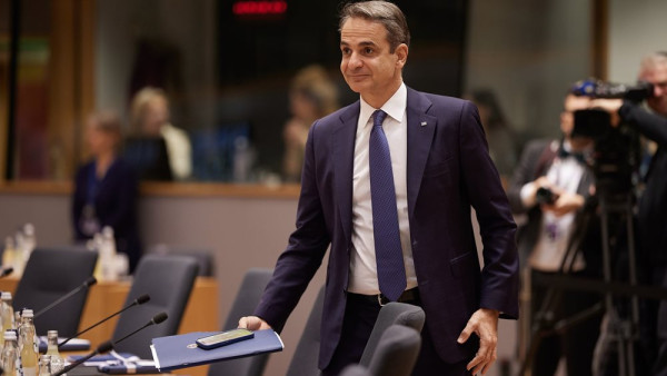 Υπέρ της χρήσης ρωσικών κεφαλαίων για την Ουκρανία η ελληνική κυβέρνηση