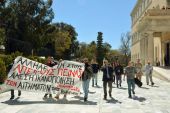 Ρουβίκωνας: Δεν είμαστε χαϊδεμένα παιδιά!