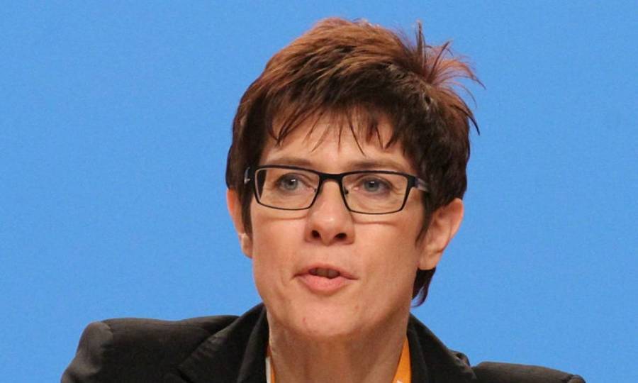Γερμανία:Ανεγκρέτ Κραμπ-Κάρενμπάουερ η «εκλεκτή» των πολιτών για την καγκελαρία