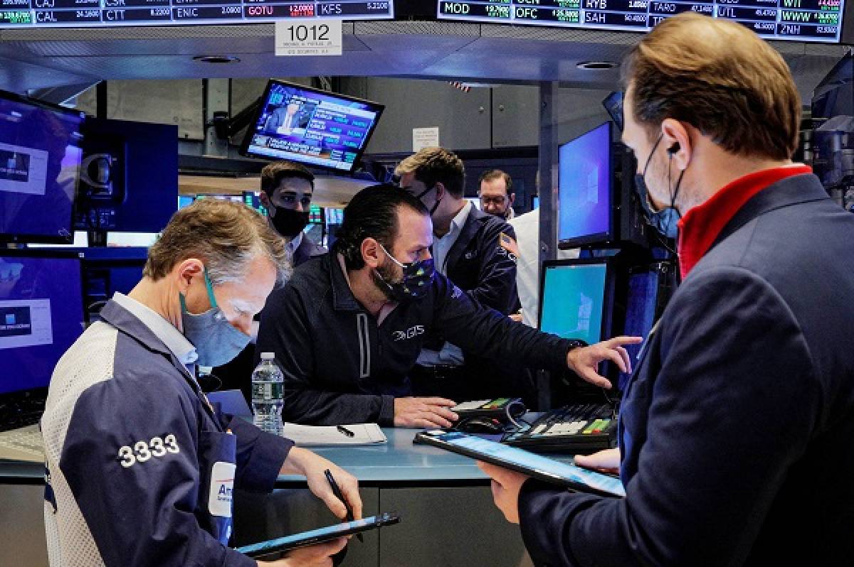 Wall Street: «Σήμα» ανόδου στο τέλος του Ιανουαρίου