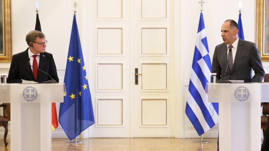 Γεραπετρίτης: Προτιθέμεθα να αναλάβουμε ενεργό ρόλο στην ασφαλή διέλευση του Ορμούζ