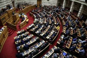 Υπερψηφίστηκε το ν/σ του υπ. Μετανάστευσης - Αποχώρησε ο ΣΥΡΙΖΑ