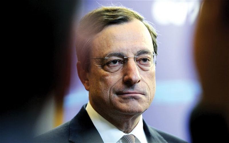 FT: Ο Ντράγκι και το... «σέξι» πάγωμα των επιτοκίων