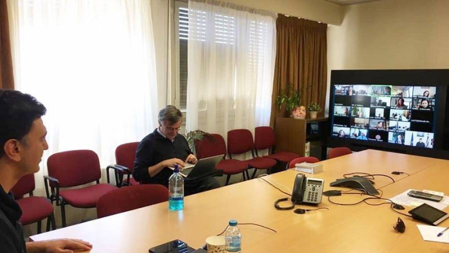 Τηλεδιάσκεψη με ΠΟΥ και υπουργούς Υγείας είχαν Κικίλιας και Τσιόδρας