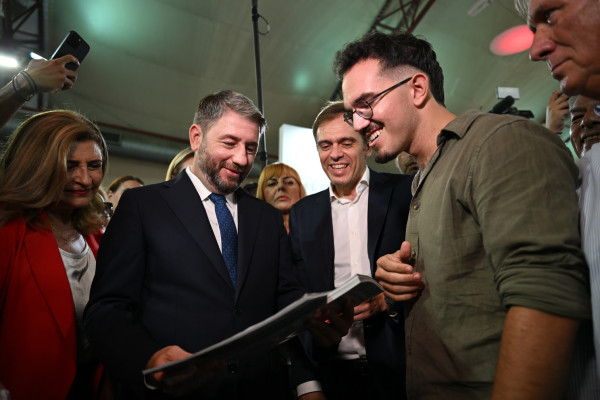 Ο Νίκος Ανδρουλάκης επισκέφθηκε την 90η ΔΕΘ - Συνομίλησε με εκθέτες και επισκέπτες (photos)