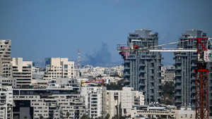 Τελ Αβίβ: Ενεργοποίηση της αεράμυνας και εκρήξεις από ιρανικούς πυραύλους