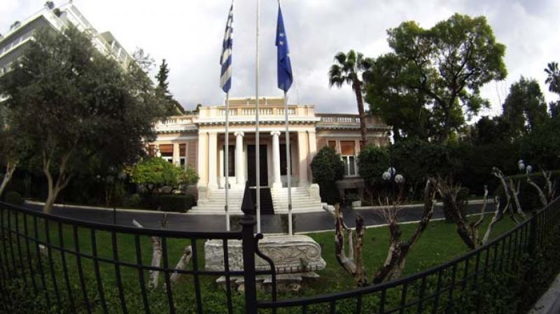 Διαψεύδει η κυβέρνηση τα περί τελεσίγραφου &amp; χρεοκοπίας