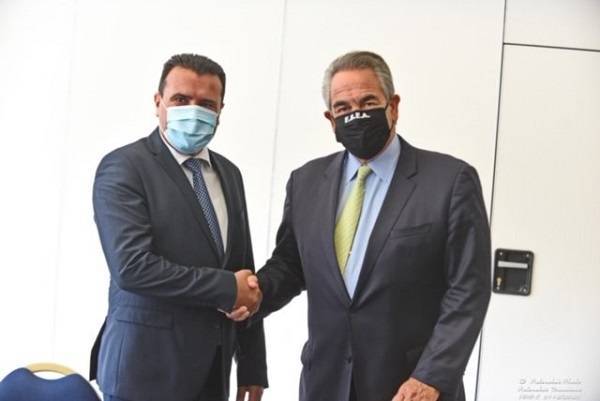 Μίχαλος σε Ζάεφ: Άμεση αλλαγή ονόματος στο Επιμελητήριο της γείτονος