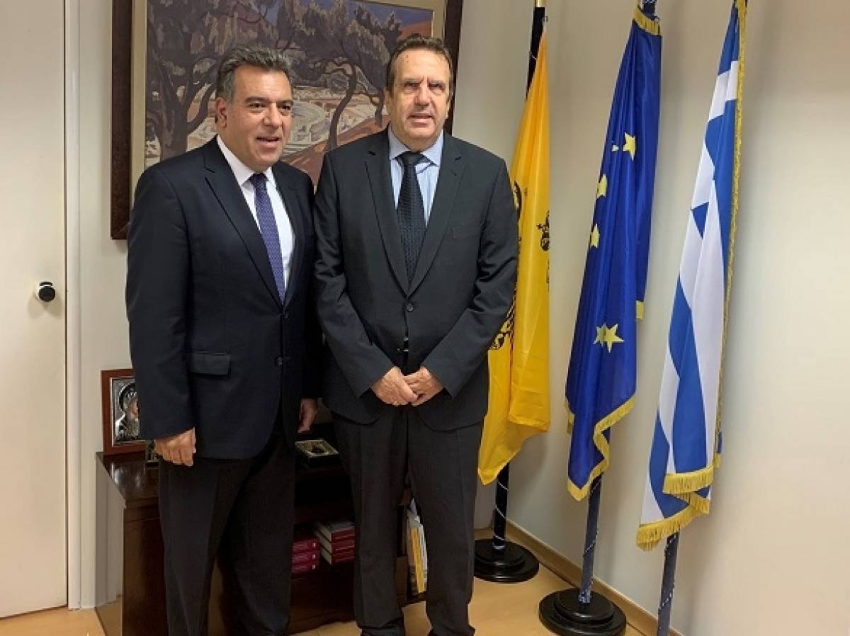 Συνάντηση Κόνσολα-ΕΣΕΕ: Αίτημα για επαναφορά του μειωμένου ΦΠΑ στα νησιά