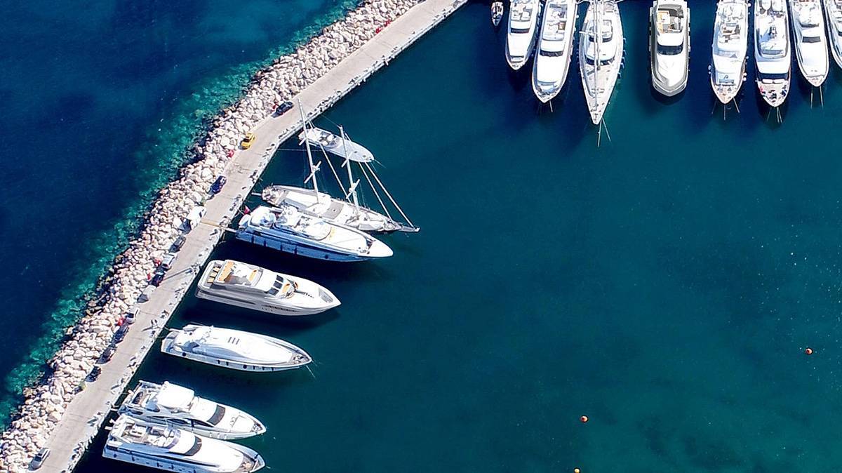 Δημιουργία σύγχρονων και λειτουργικών εγκαταστάσεων στη μαρίνα Βουλιαγμένης
