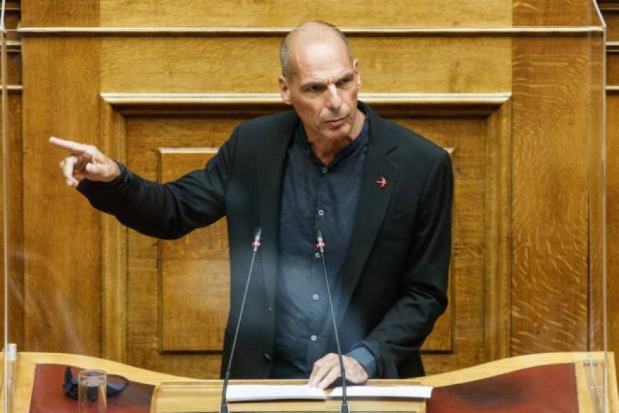 Μιλώντας για χειραγώγηση των Μέσων: Ο Βαρουφάκης θέλει την… κοινωνικοποίησή τους