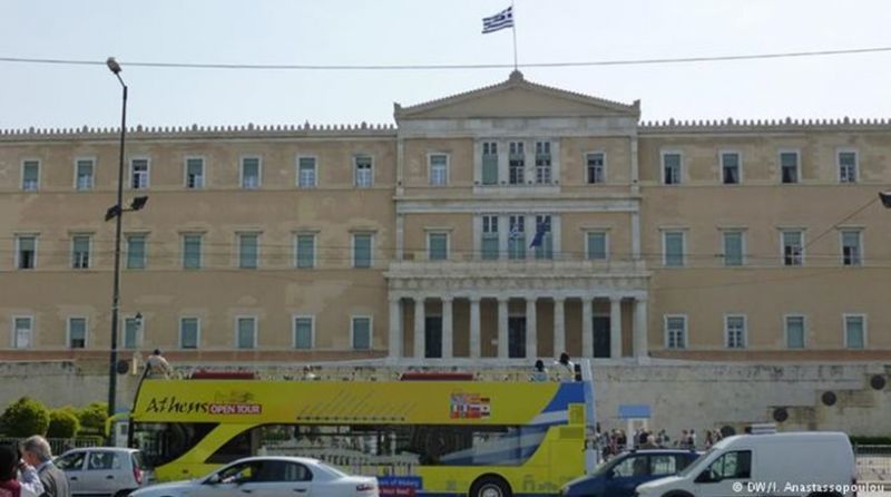 Ένα νέο κούρεμα του ελληνικού χρέους θα έχει επιπτώσεις στην Ευρώπη, τονίζει η Deutsche Welle