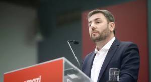 Ανδρουλάκης: Από εμάς πρωθυπουργική καρέκλα δεν θα δουν Τσίπρας, Μητσοτάκης
