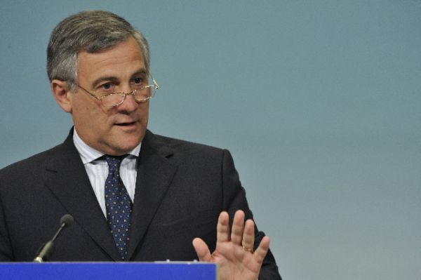 Tajani (ΕΛΚ): Αν αυξηθεί η κατανάλωση και η παραγωγή, θα μειωθεί και το χρέος