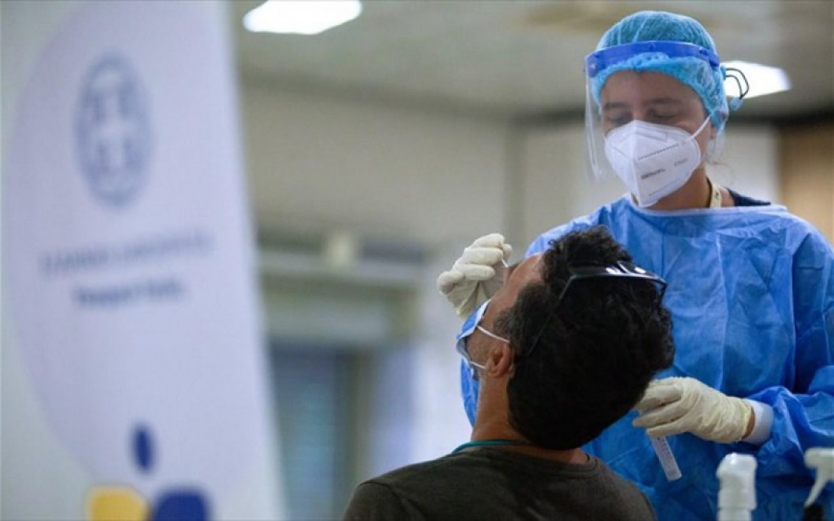 Τζανάκης: Πάνω από 50.000 την ημέρα τα πραγματικά κρούσματα κορονοϊού