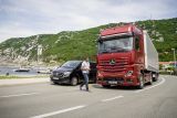 Vans &amp; Trucks Safety Weekend: H Mercedes-Benz συστήνει τα συστήματα ασφάλειας στους Επαγγελματίες