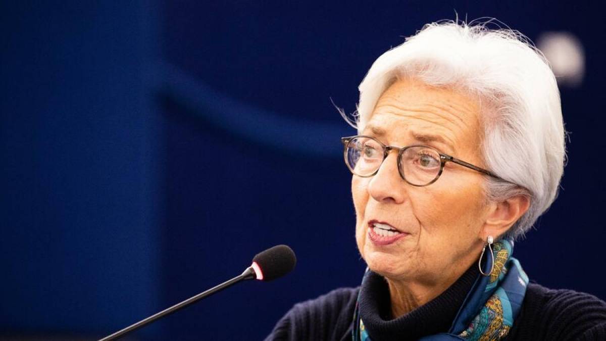 Λαγκάρντ: Αποφεύγουμε τα πιο απαισιόδοξα σενάρια, αλλά οι κίνδυνοι παραμένουν