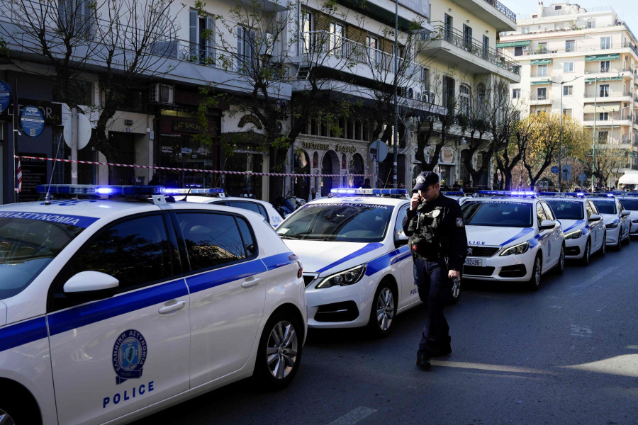 Έξι συλλήψεις για χρηματισμούς στην Ιατροδικαστική Υπηρεσία Θεσσαλονίκης