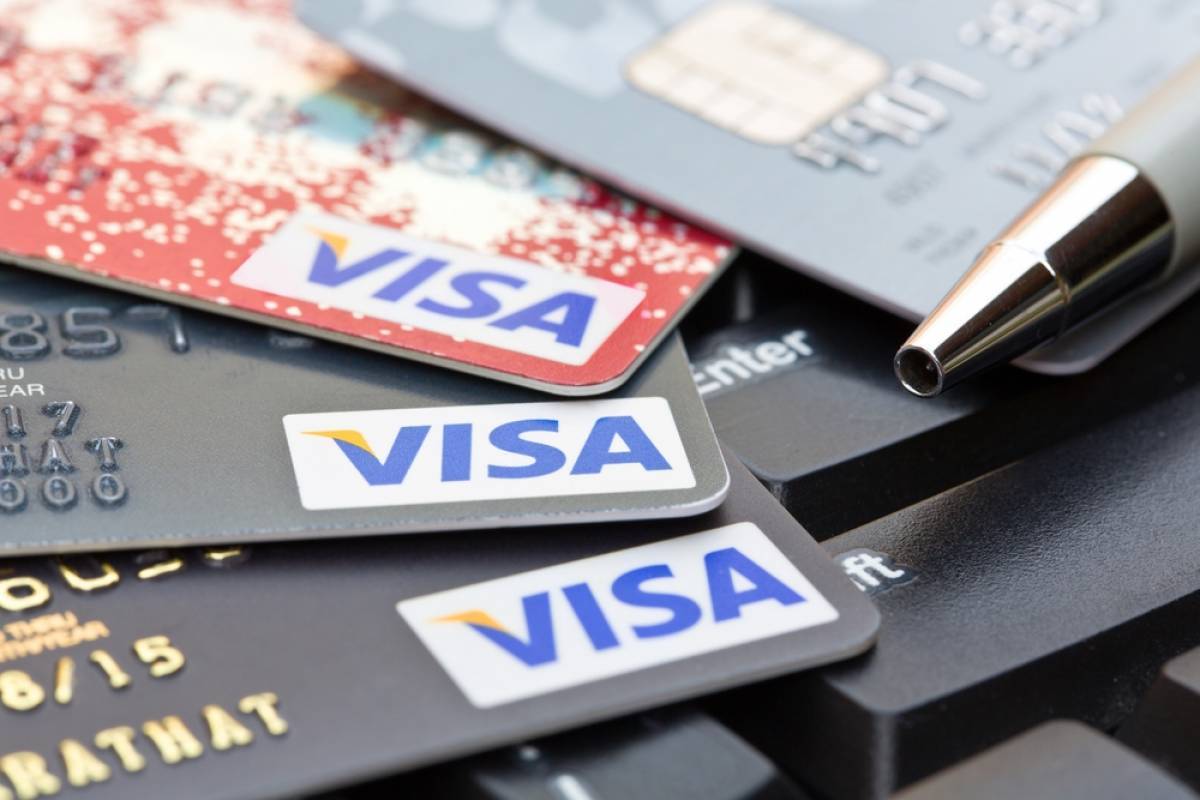 Visa: Μεγάλο το πεδίο ανάπτυξης στην Ελλάδα στις ψηφιακές συναλλαγές