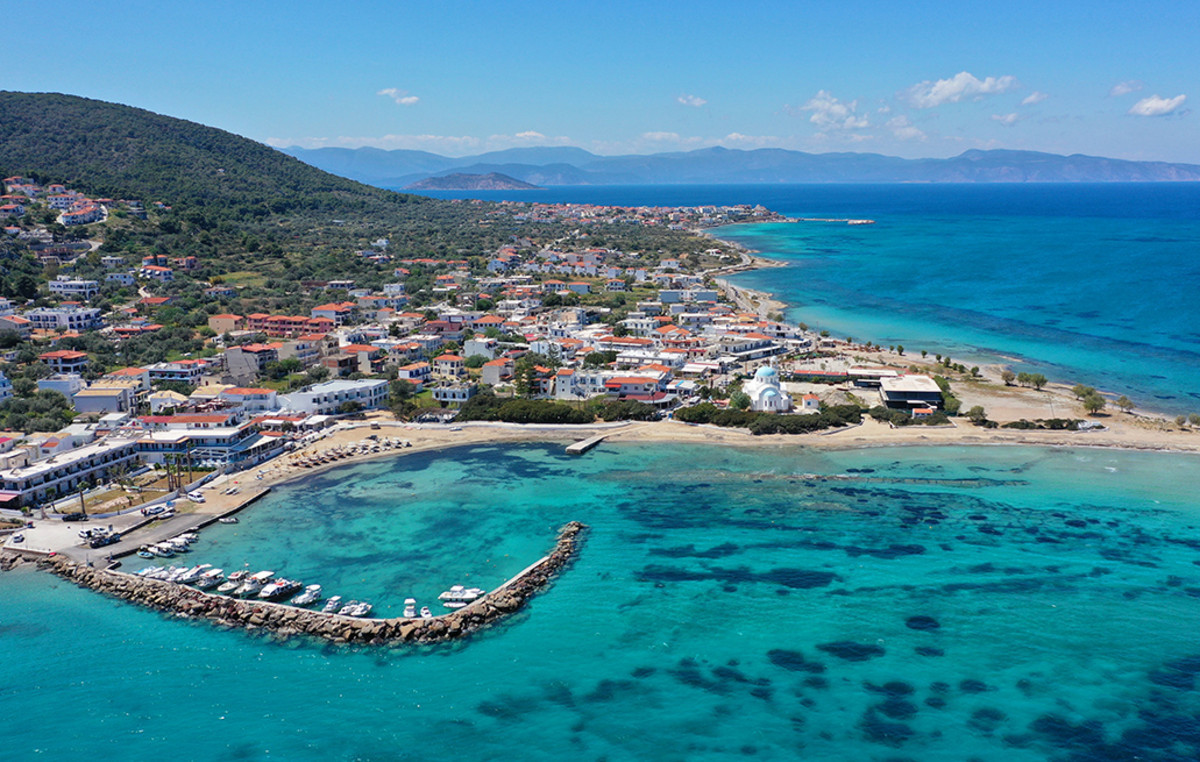 Αγκίστρι, Πάρος και Σύρος στην κορυφή των προτιμήσεων για το τριήμερο του Αγίου Πνεύματος 2025