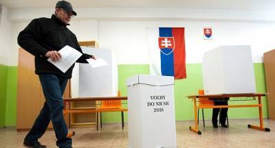 Στις κάλπες οι Σλοβάκοι για εκλογή προέδρου