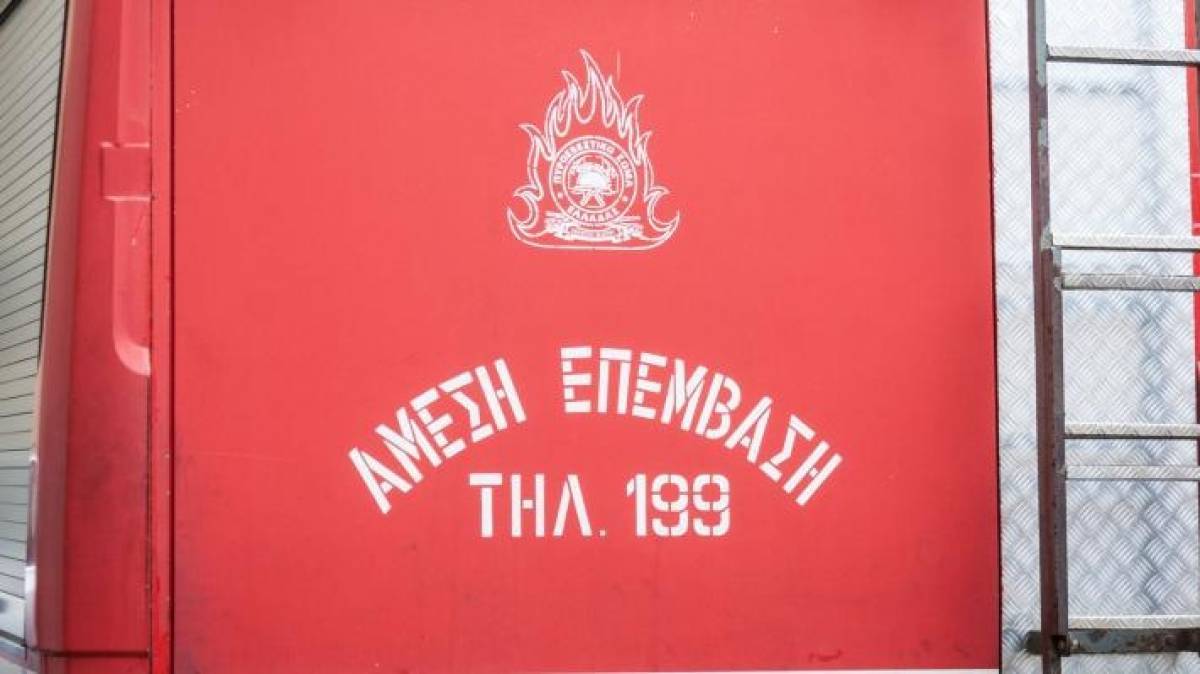 Νεκρή 75χρονη από πυρκαγιά σε νεοκλασικό στο Κολωνάκι