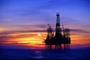 Wood Mackenzie: Πού θα σταματήσει η πτώση του πετρελαίου