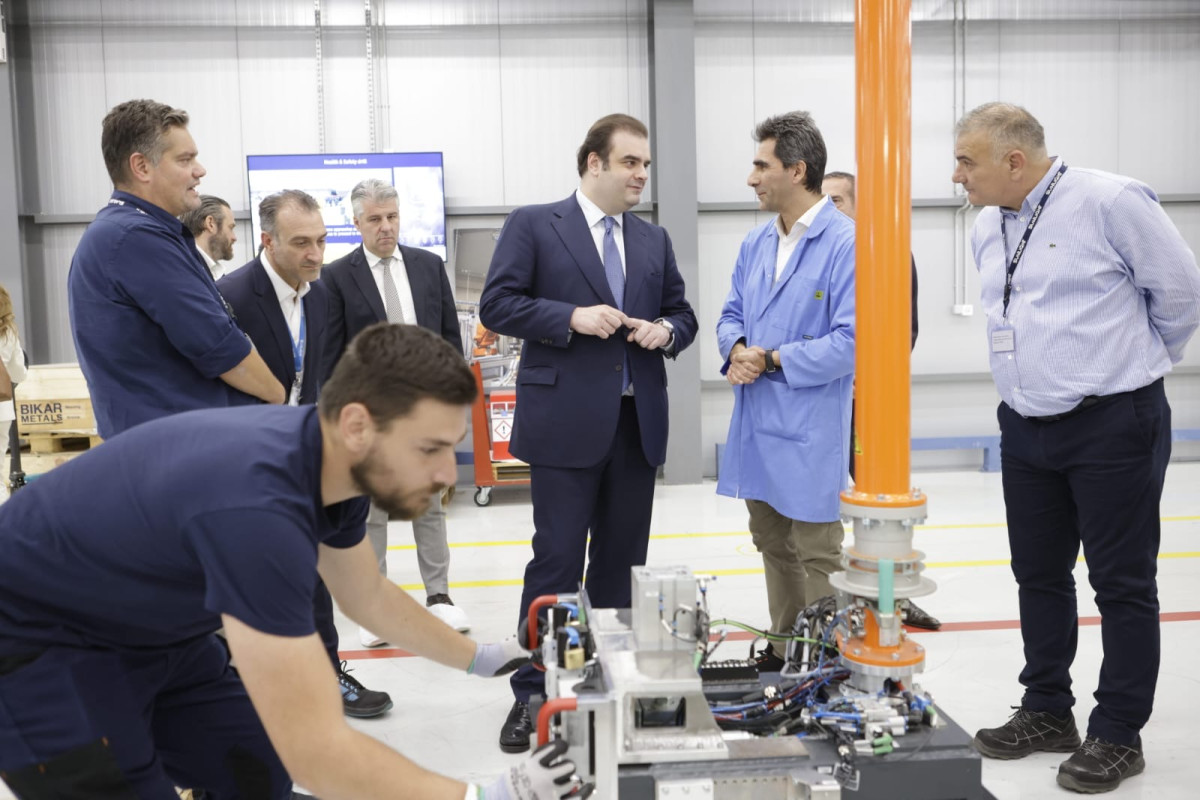 Στις εγκαταστάσεις της Sunlight Group στην Ξάνθη ο Κυριάκος Πιερρακάκης
