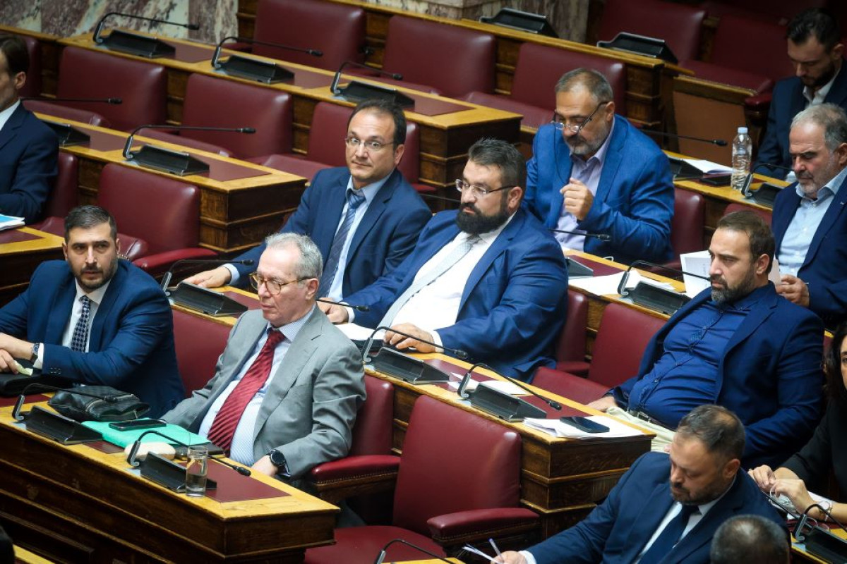 Σπαρτιάτες: Ποινική δίωξη σε 11 βουλευτές- Κασιδιάρη για εξαπάτηση εκλογέων