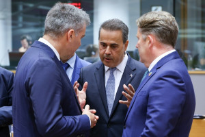 Παπασταύρου: Μείωση εκπομπών αερίων του θερμοκηπίου, χωρίς αποκλεισμούς και με ρήτρα αναθεώρησης στόχου