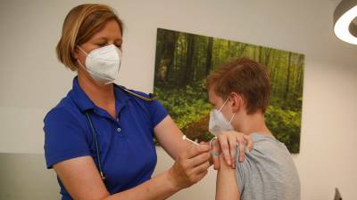 Γερμανία: Εμβολίασαν κατά λάθος παιδιά 5-11 ετών με δόσεις ενηλίκων