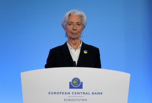 ΕΚΤ: Σταθερά επιτόκια μέχρι τον Ιούνιο και... βλέπουμε