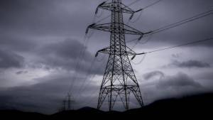 ΔΕΔΔΗΕ: Παραμένουν χωρίς ρεύμα 400 νοικοκυριά