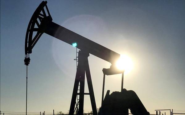 Στα ύψη πετρέλαιο και χρυσός αμέσως μετά την εισβολή!