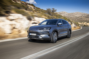 Η BYD παρουσιάζει τη νέα έκδοση SEAL U DM-i Comfort: Κινητικότητα με σεβασμό στο περιβάλλον και αυξημένη αυτονομία που φτάνει τα 1.125 χιλιόμετρα