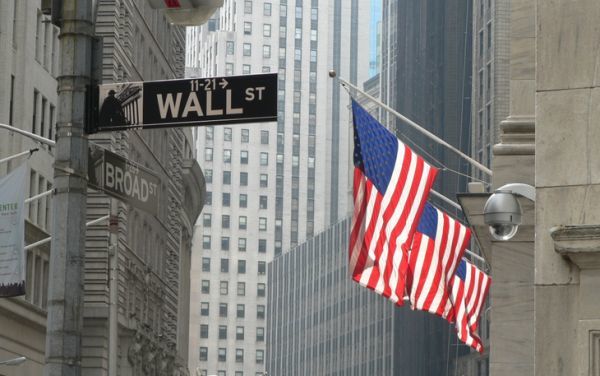 Κατοχύρωση κερδών στη Wall Street