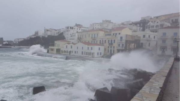Χωρίς ρεύμα Άνδρος και Τήνος λόγω κακοκαιρίας