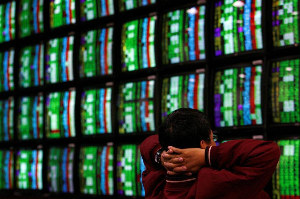 Σε χαμηλό έξι εβδομάδων ο Nikkei-«Κοκκίνισαν» οι δείκτες στην Ασία