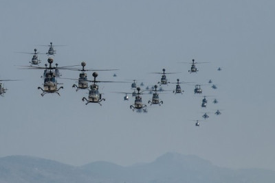 Άσκηση «Πέλεκυς»: Στον αέρα δεκάδες ελικόπτερα- «Όταν πρέπει, όπως πρέπει»