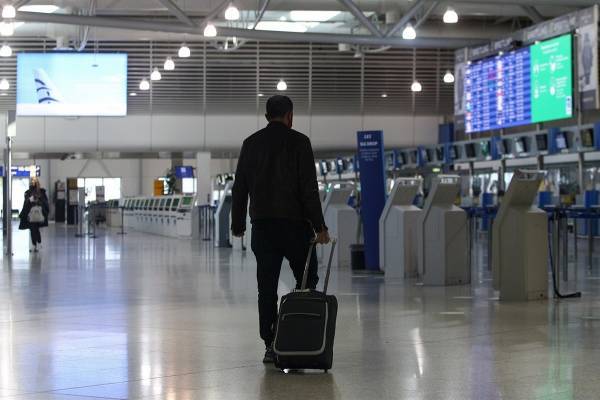 Έκτακτη οδηγία: Τι ισχύει για ταξιδιώτες από 9 χώρες Ν.Αφρικής