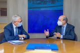 Στο υπουργείο Εργασίας ο Νίκολας Σμιτ- Το μενού της συνάντησης